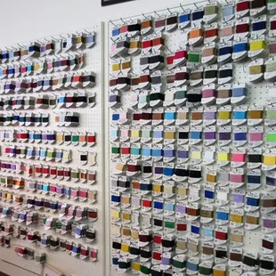 Wall of threads!