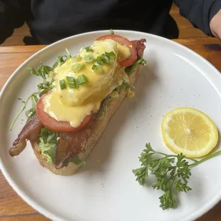 California Eggs Benedict