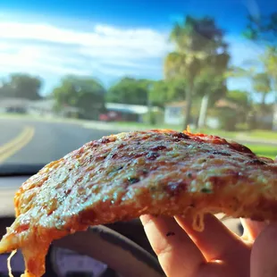 Gezziny's Famous Pizza in Palmdale