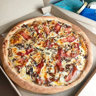 Gezziny's Famous Pizza in Palmdale