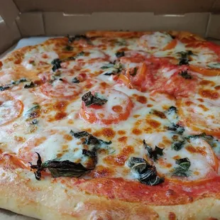 Gezziny's Famous Pizza in Palmdale