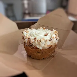 Carrot Cake - definitely makes top 3 in the best carrots cakes we've ever had @bilalandjesseatfood