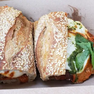 Spicy P, excellent Sesame Bagguette!