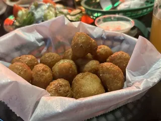 Syd's