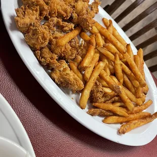 Kitty's Chicken and seasoned fries