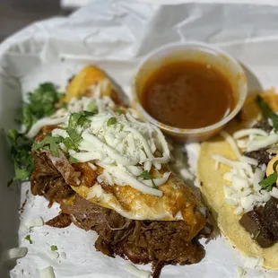 Birria queso taco ($4.50)
