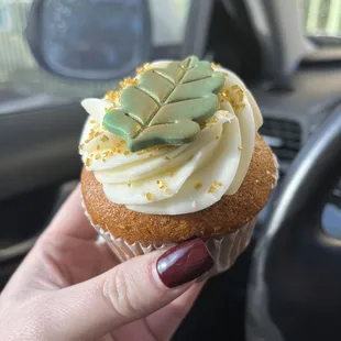 Pumpkin cream cheese cupcake!