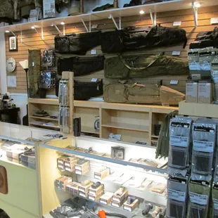 Weapons Accessories Counter