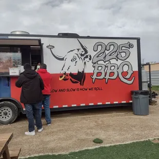 225 BBQ - YUMMMM