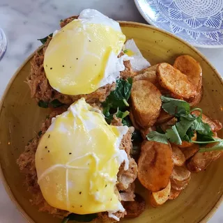 Egg Benedict Carnitas