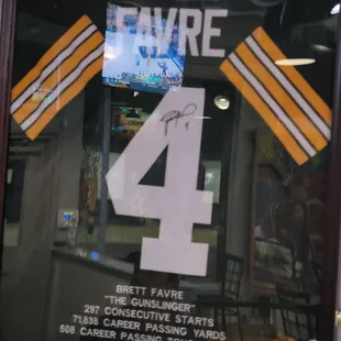 It&apos;s a Packer bar!