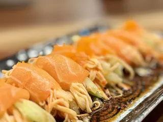KuJiRa Sushi & Bar