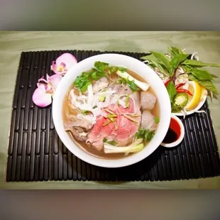 Combination beef noodle soup