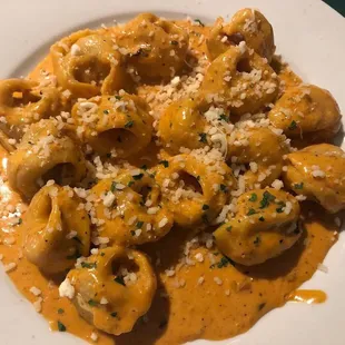 Tortellini Al Sugo Rosa