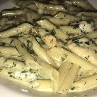 Ziti with Shrimp, Scallops and Broccoli in a Garlic Cream Sauce