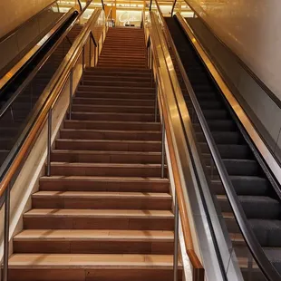 Stairway to Giada&apos;s