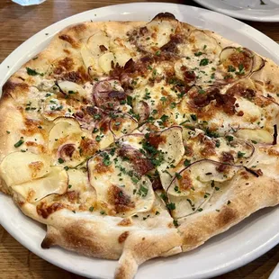 Yukon Gold Po Tay Toe Po Tay Toe Pizza