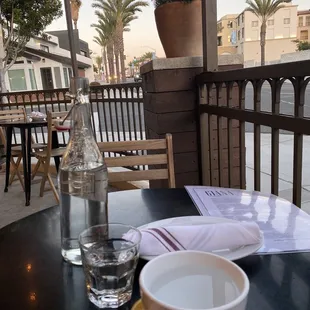 Alexis brought cup of hot water thoughtfully for the windy, chilly evening