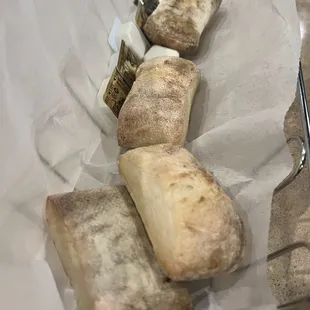 Complimentary warm rolls &amp; butter