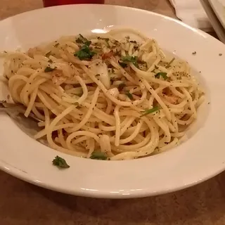 Pasta with Garlic and Oil