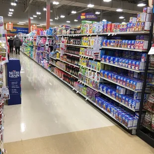 the aisle of a grocery store