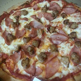 Canadian bacon and sausages