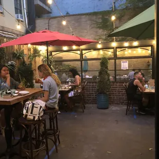 Garden open and social distancing