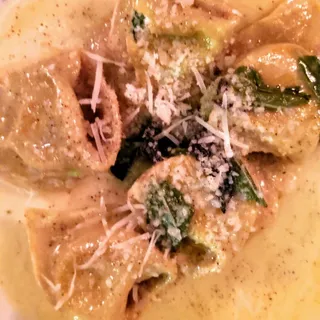 Tortelloni al Burro e Salvia