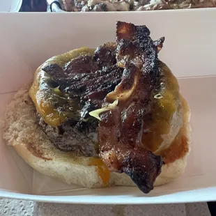Suppose to be a bacon cheeseburger