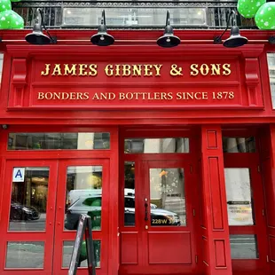 St. Patrick&apos;s Day at Gibney&apos;s NYC!