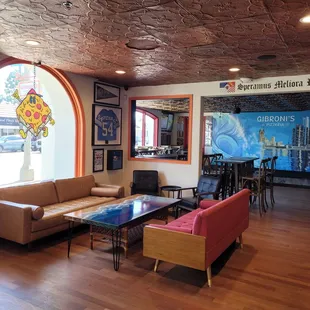 Entry space, Pop Shop, lounge and bar and stage