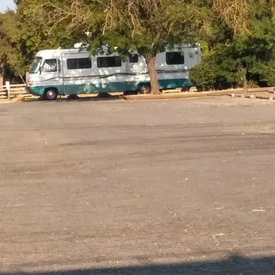 Dont stay if you wanna be able to sleep if this guy is their