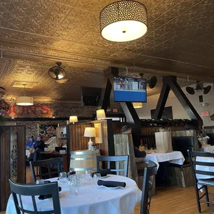 Really lovely dining room too!