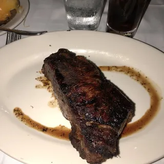 New York Strip* (19 oz)