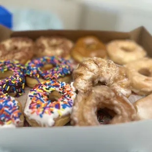 Gibson's Donuts