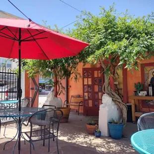 Patio seating. Cozy, quaint, and ever so cool!!!