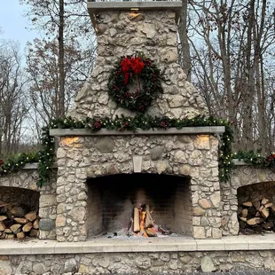 Outdoor fireplace