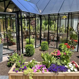 Gideon Owen's winery beautiful patio and outside dining and bar area!