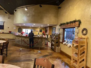 Paper Moon Vineyards