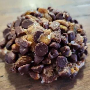 Pistachio toffee choc chip