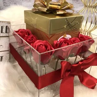 Rachel box with chocolates and diamonds www.dreamcometrue.us