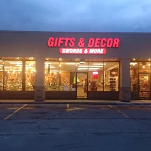 Gifts &amp; Decor Swords &amp; More