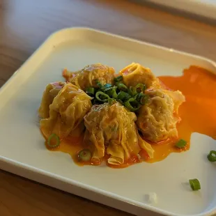 Spicy wontons