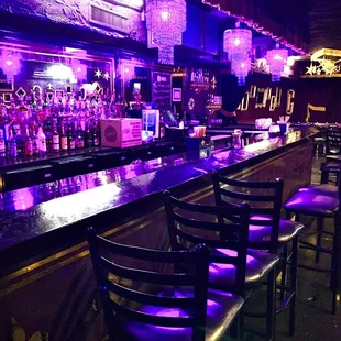Cabaret level bar