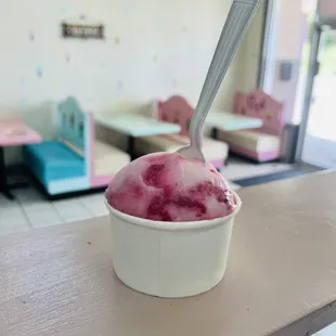Dragon fruit ice cream