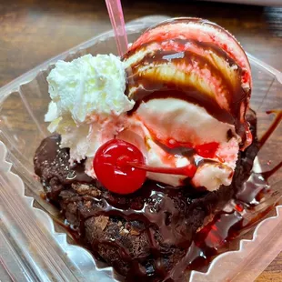 Brownie Sundae