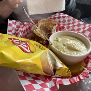 Gigi's Lunch Counter