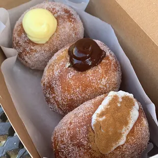 Oh flavors. The ones that started it all!! Vanilla custard, chocolate Ganache and arroz con leche.