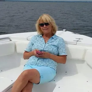 Linda Z.