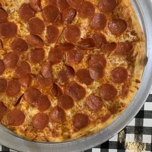 Large pepperoni pizza!